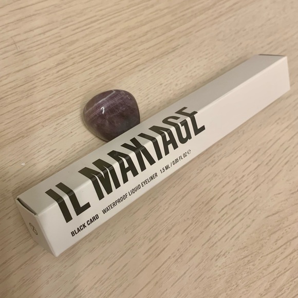 Black Card Liquid Eyeliner: IL MAKIAGE - Picture 1 of 5